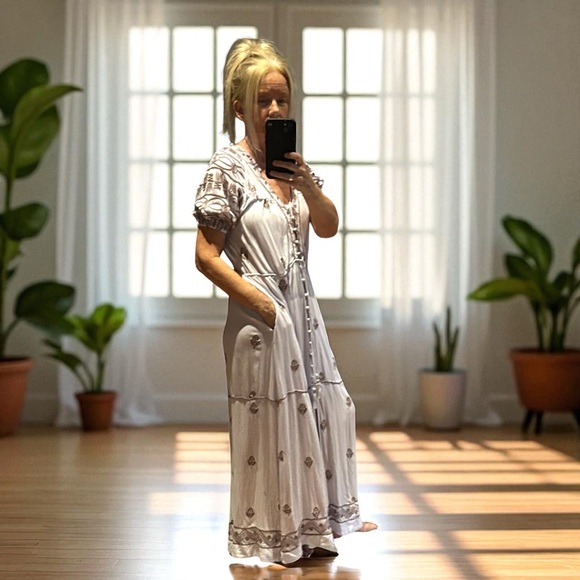 NEW FREE PEOPLE Riley Embroidered Maxi Dress Lavender‎ Purple Boho Peasant XS-M - Picture 6 of 16